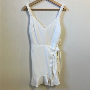 NEW Altard State Ivory White Crepe Sleeveless Ruffle Wrap V Neck Mini Dress M